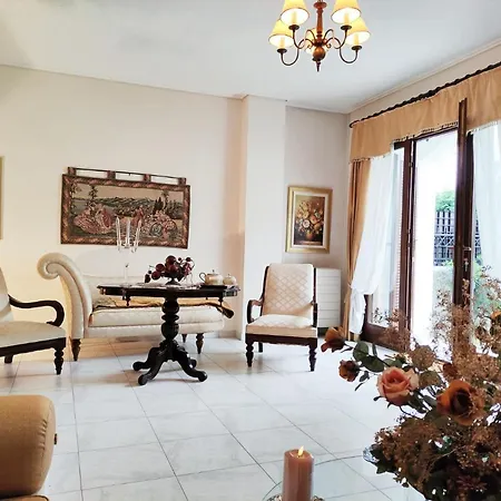 Christie's Boutique By Corfuescapes Apartment *