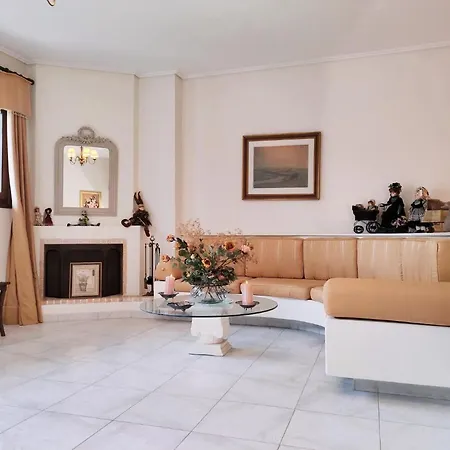 شقة Christie's Boutique By Corfuescapes